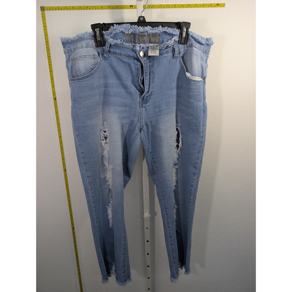VIP Jeans Womens Size 16 Light Wash Distressed Frayed Skinny Jeans 2-2003628LX